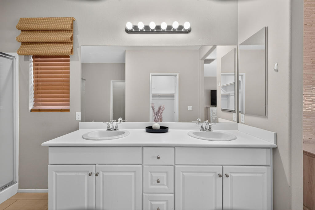 42820 Gazapo Court