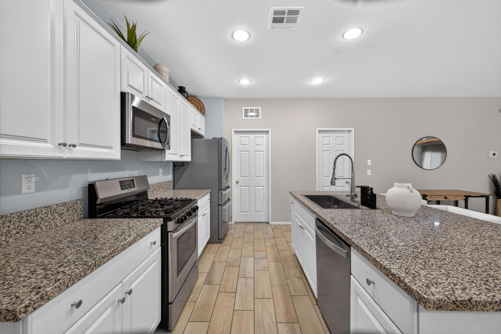 42820 Gazapo Court
