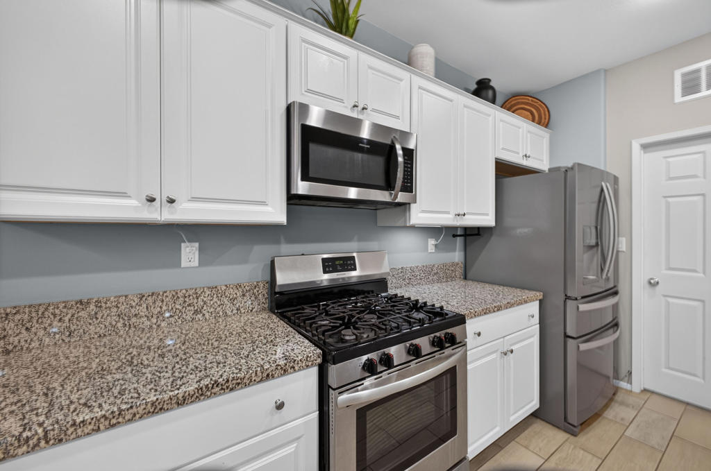 42820 Gazapo Court