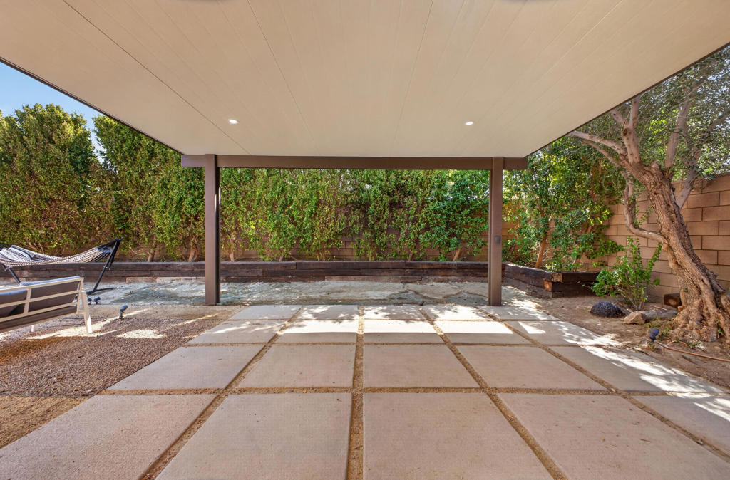 42820 Gazapo Court