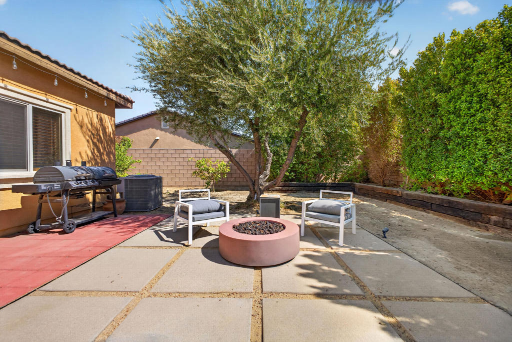 42820 Gazapo Court