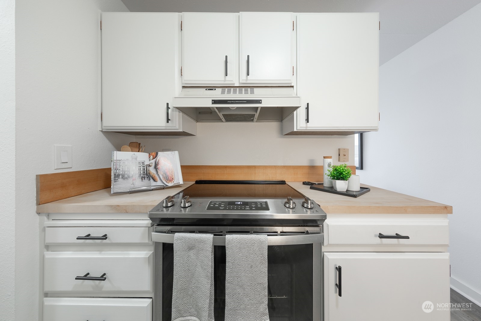2510 W Bertona Street Unit: 212