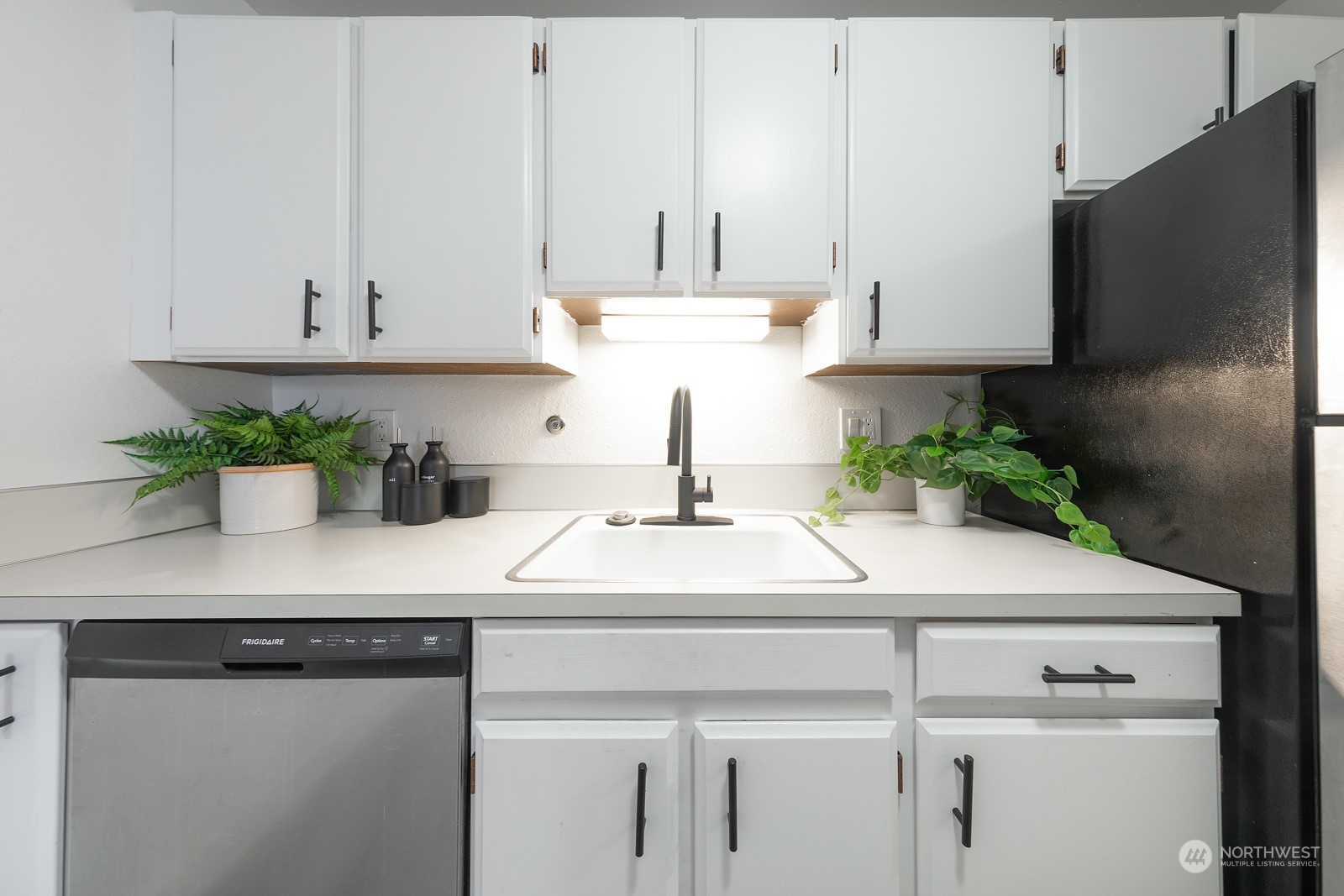 2510 W Bertona Street Unit: 212