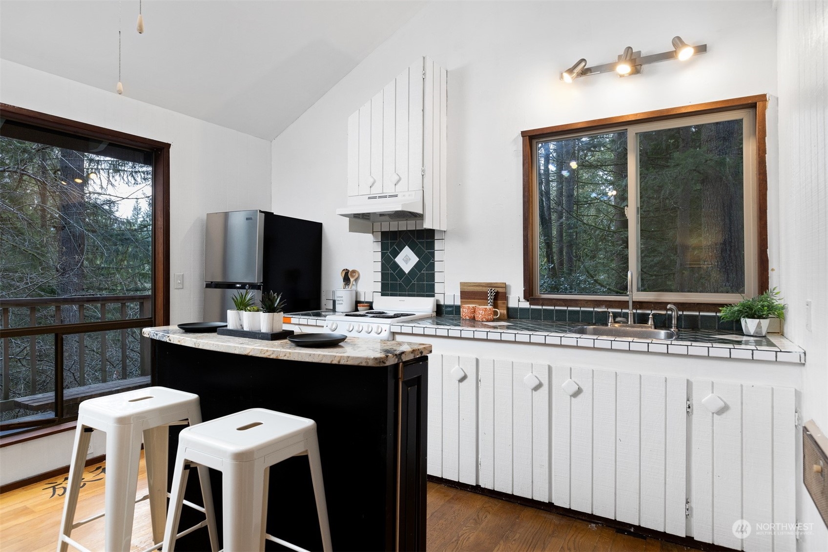 16 Sandalwood Circle