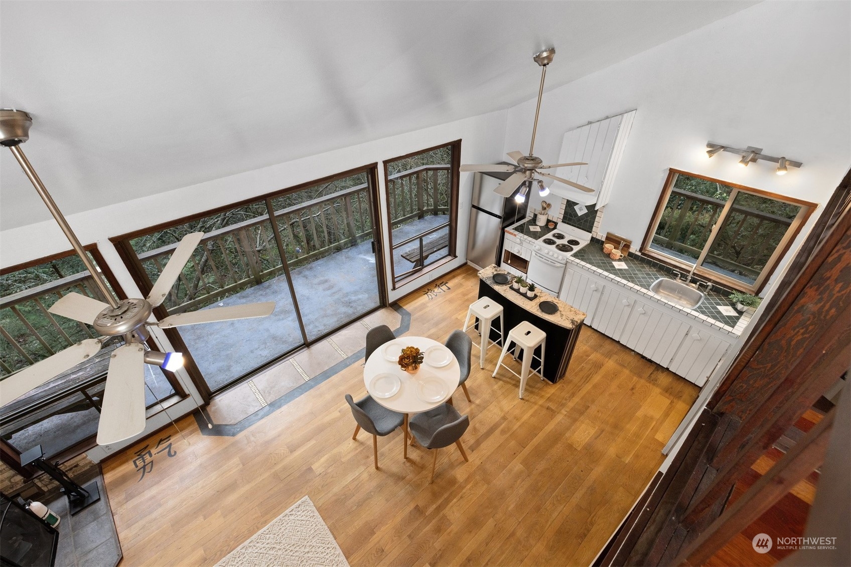 16 Sandalwood Circle