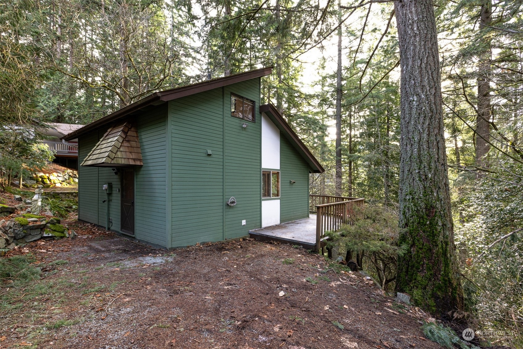 16 Sandalwood Circle