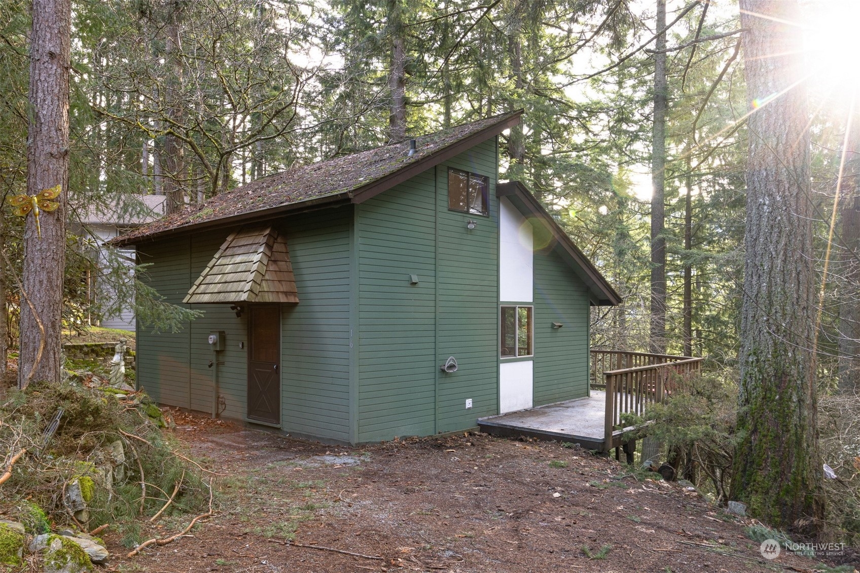 16 Sandalwood Circle