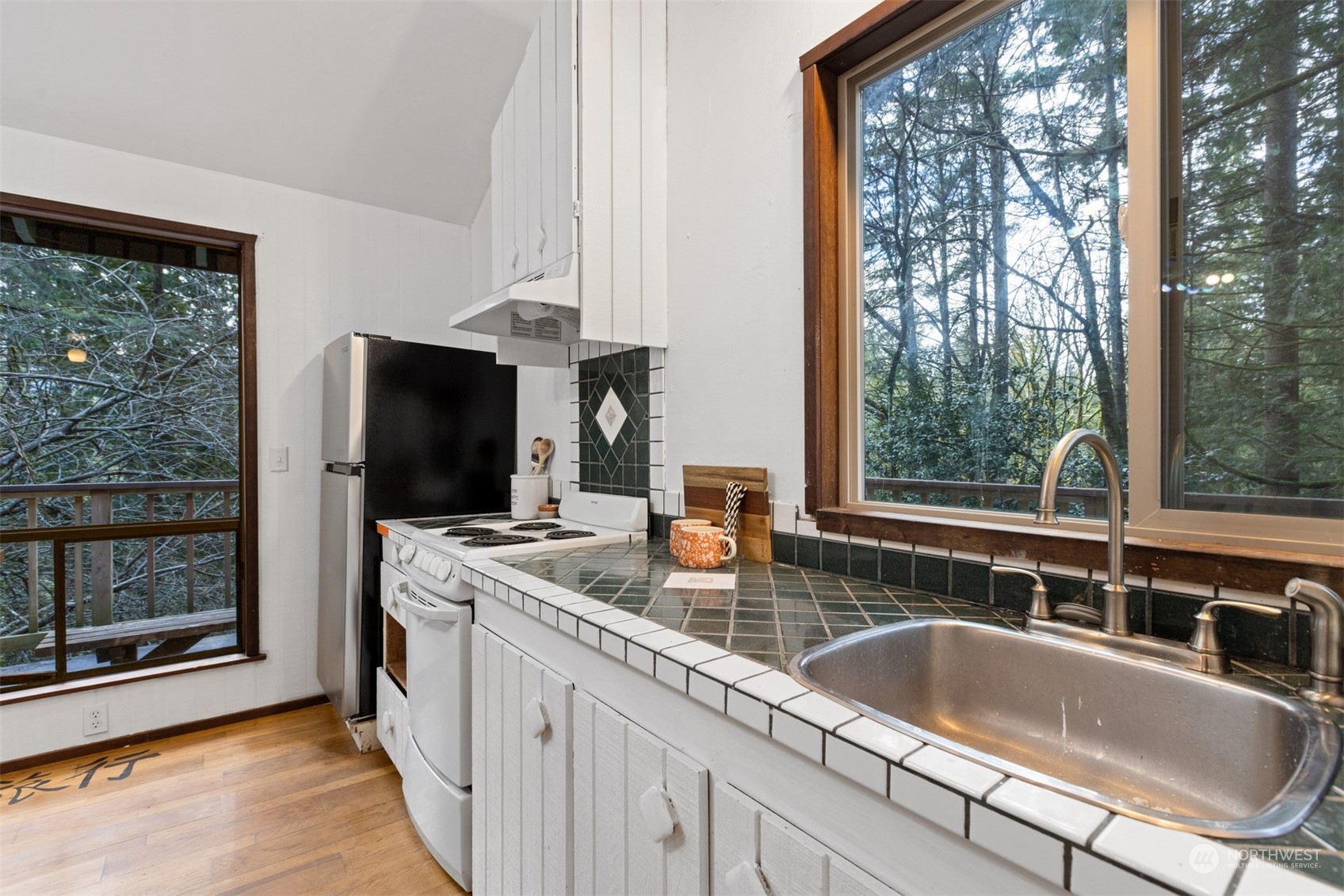 16 Sandalwood Circle