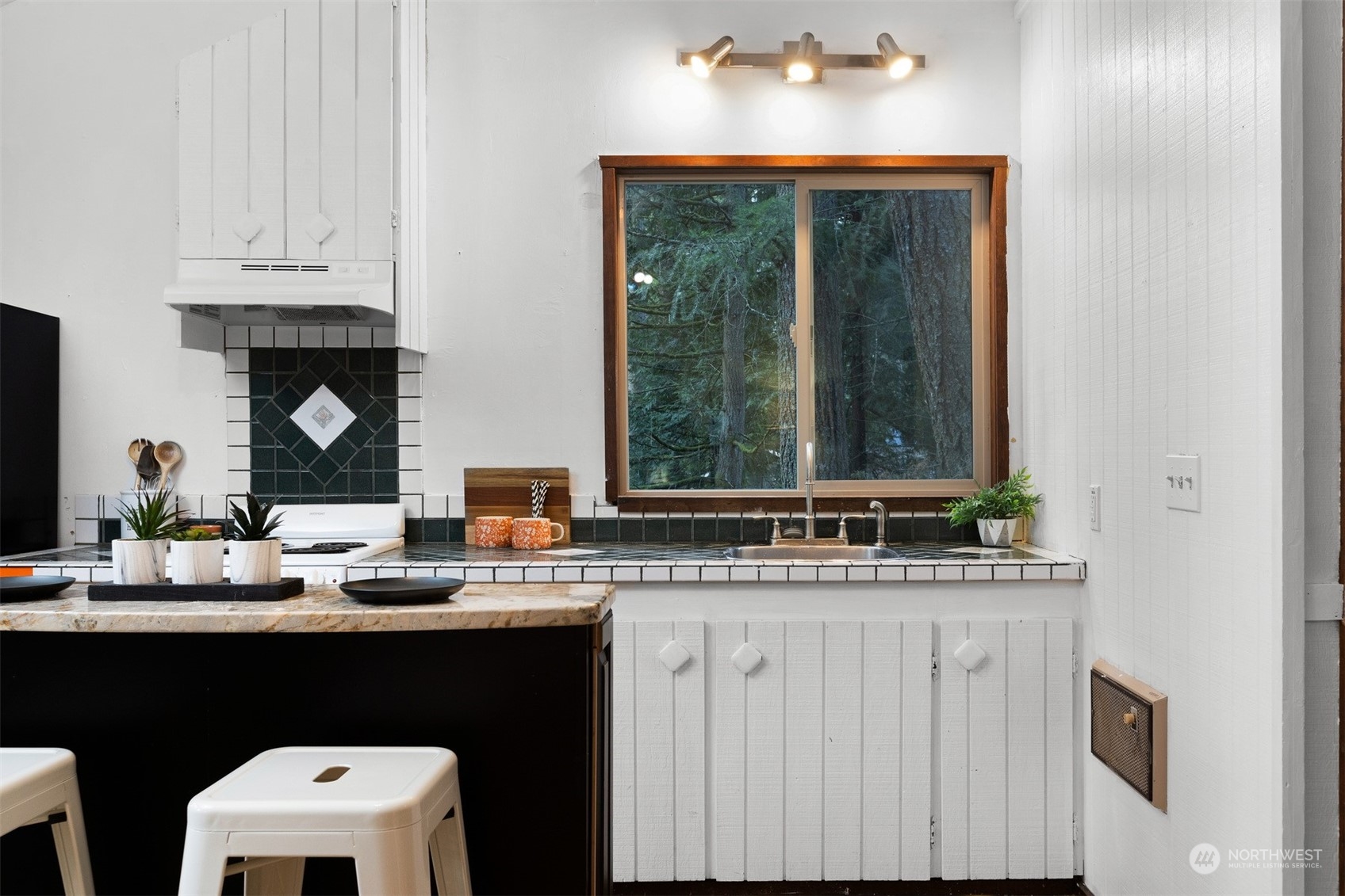 16 Sandalwood Circle