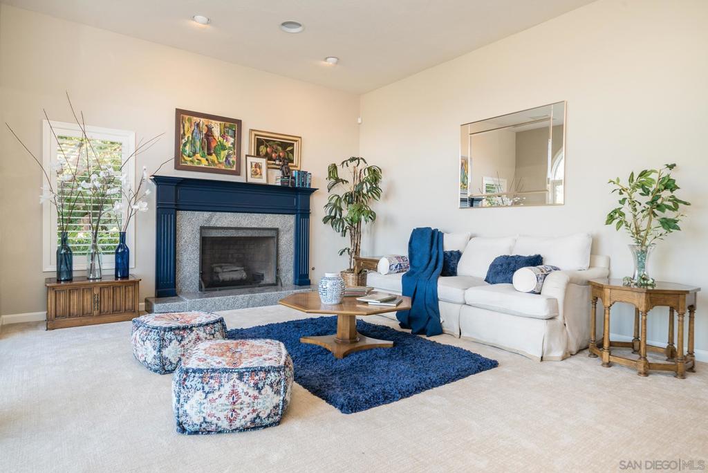 377 Rancho Camino