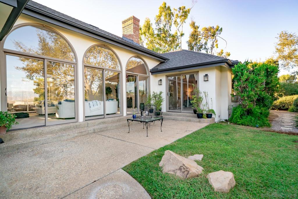377 Rancho Camino