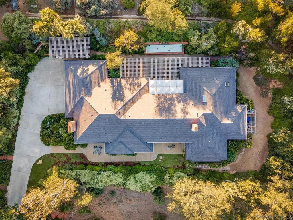 377 Rancho Camino