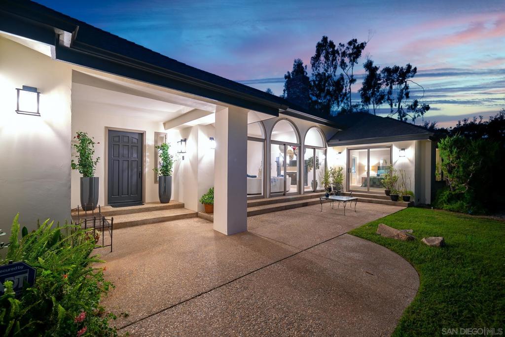 377 Rancho Camino