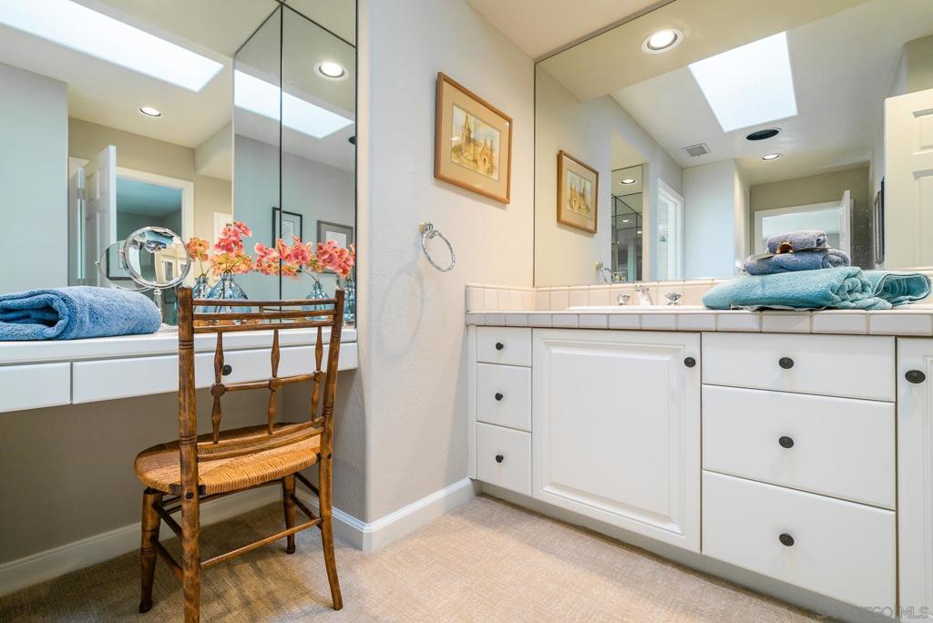 377 Rancho Camino