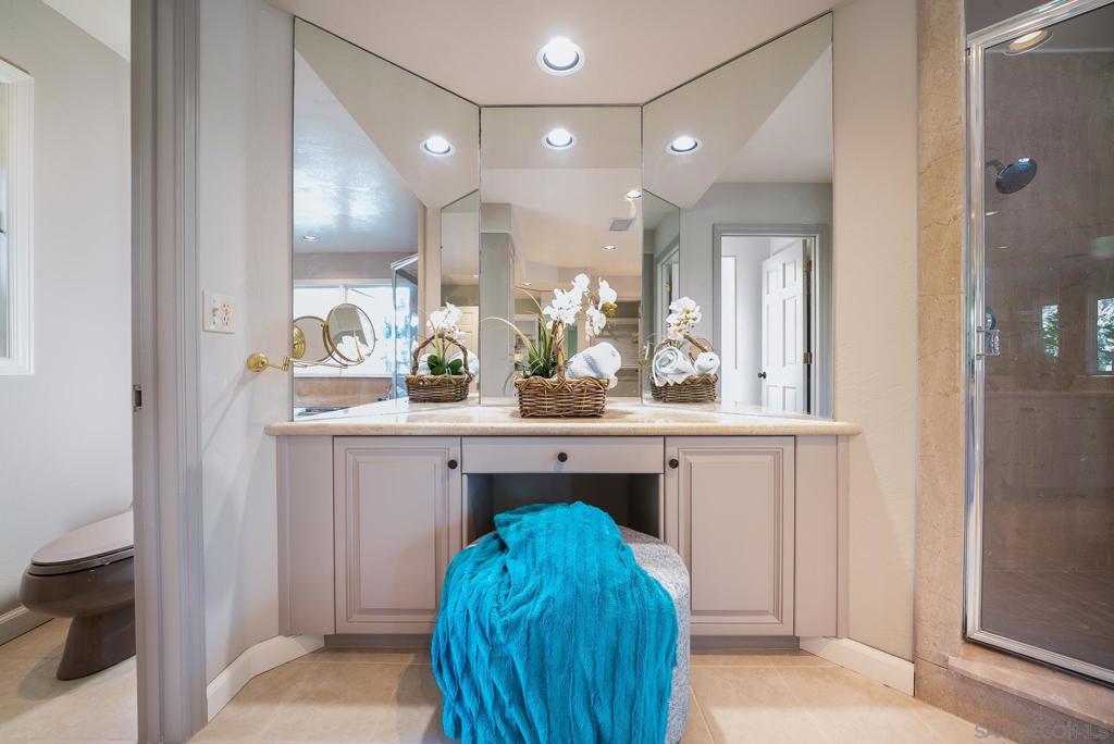 377 Rancho Camino