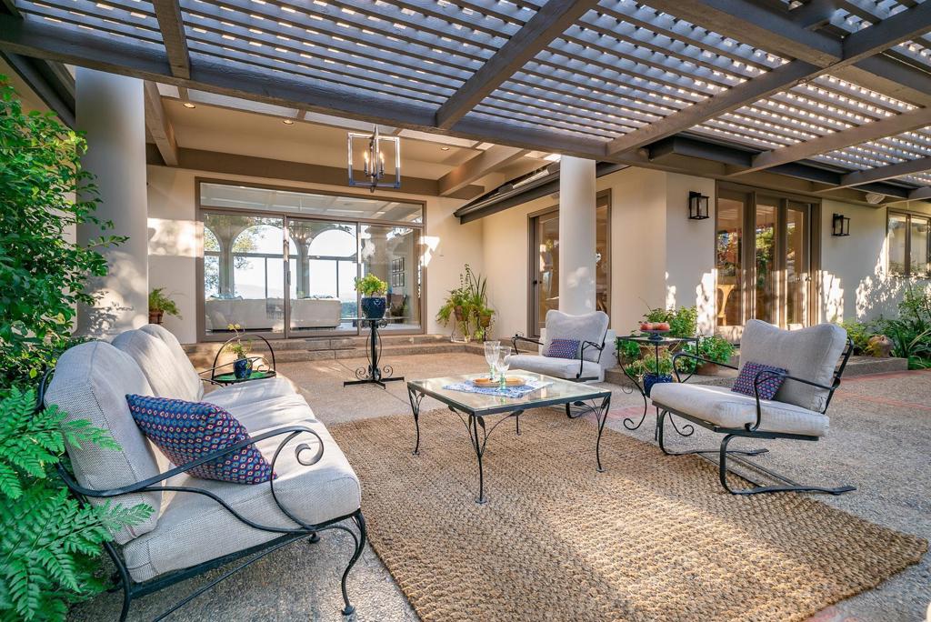 377 Rancho Camino