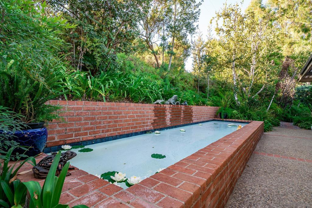377 Rancho Camino