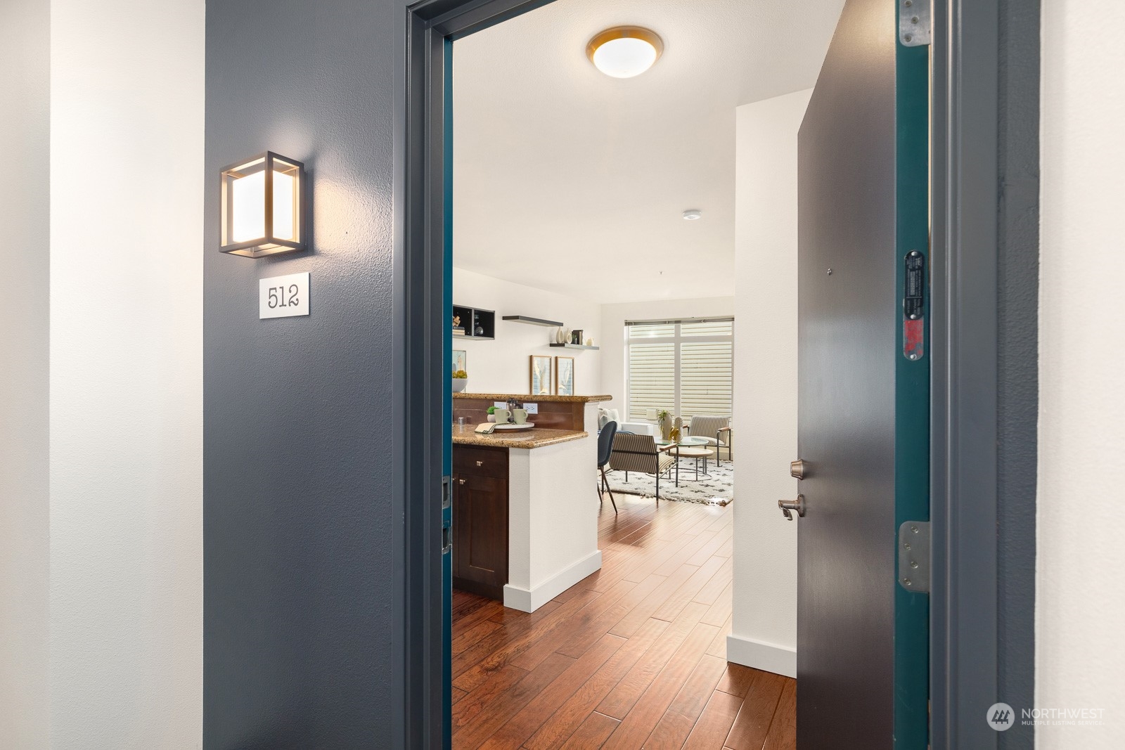1610 Belmont Avenue Unit: 512