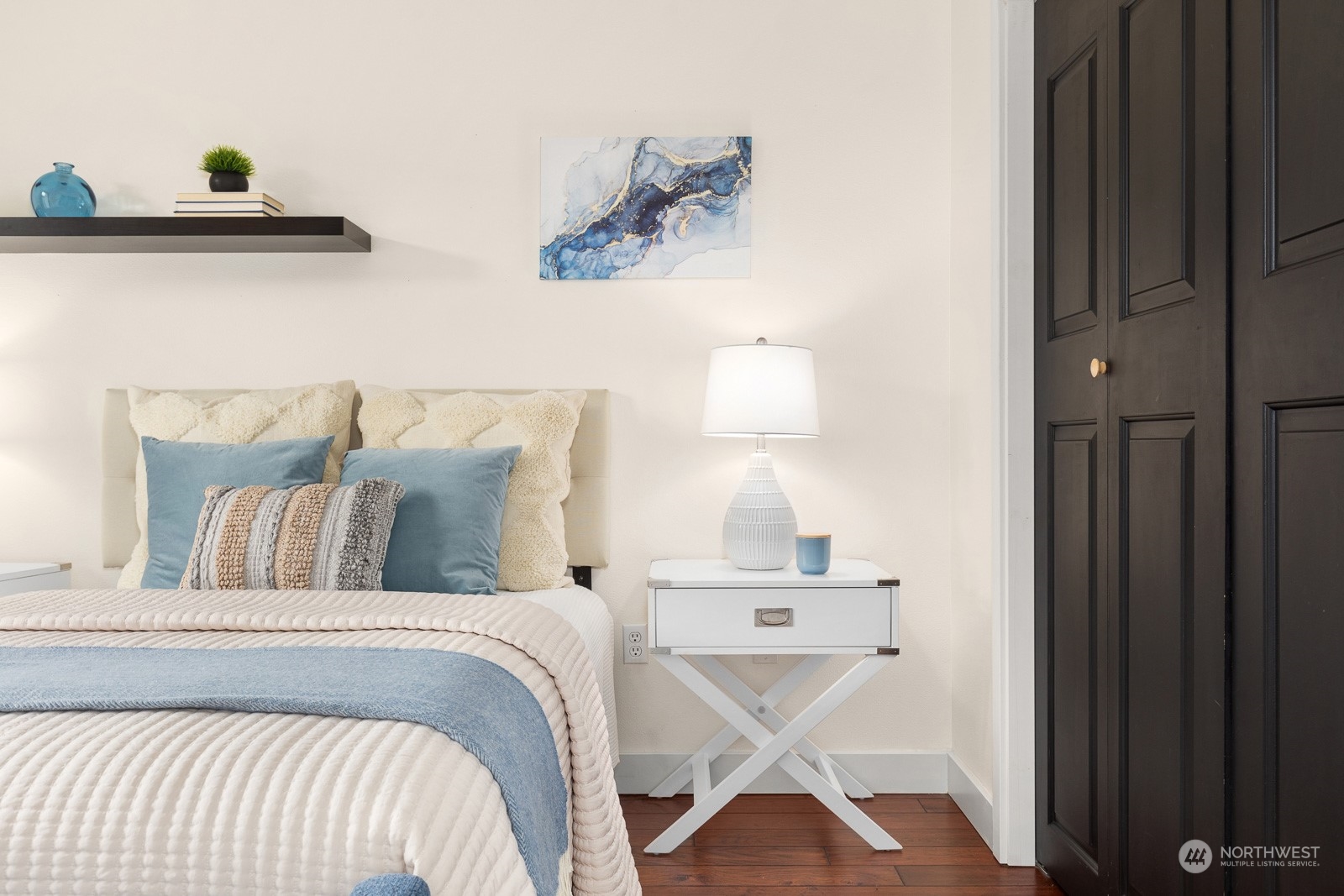 1610 Belmont Avenue Unit: 512