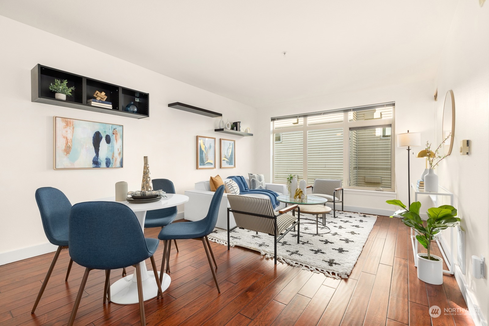 1610 Belmont Avenue Unit: 512