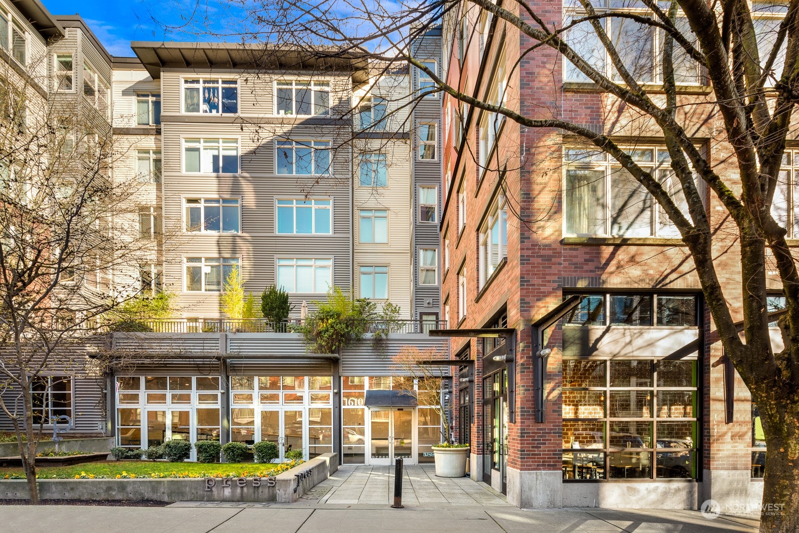 1610 Belmont Avenue Unit: 512