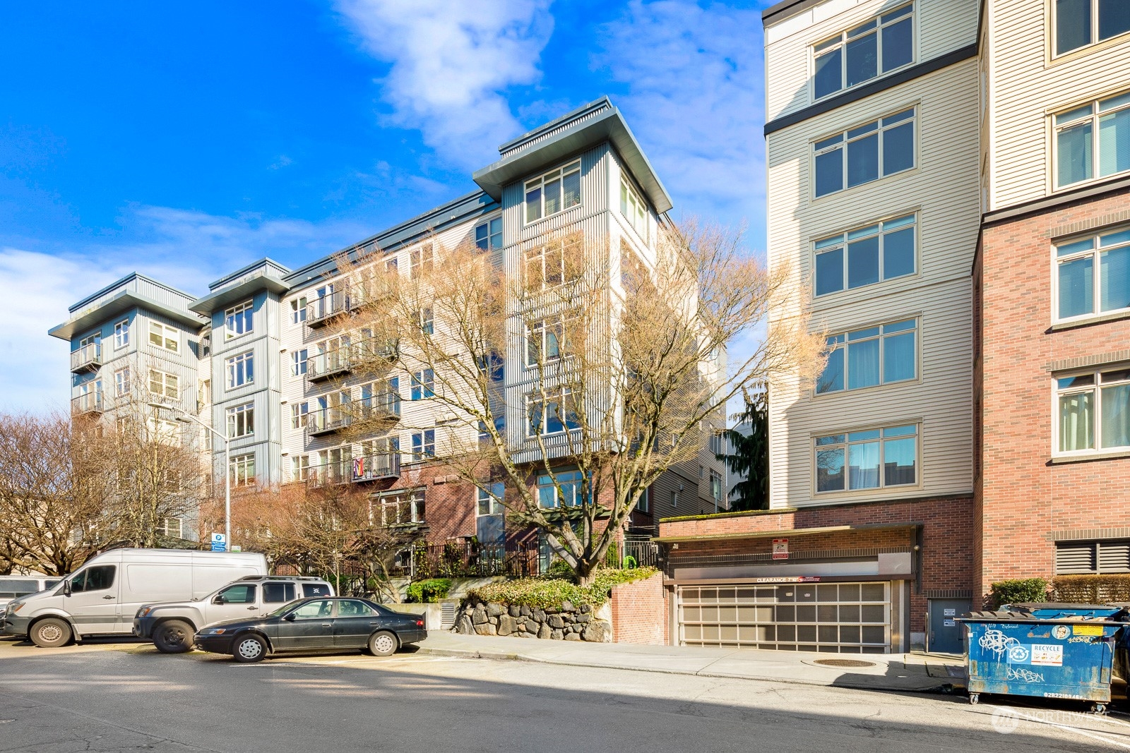 1610 Belmont Avenue Unit: 512