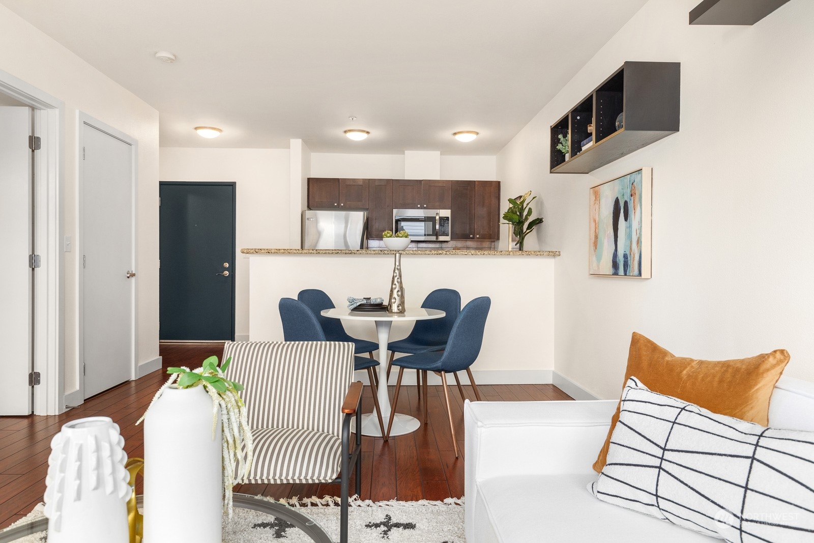1610 Belmont Avenue Unit: 512