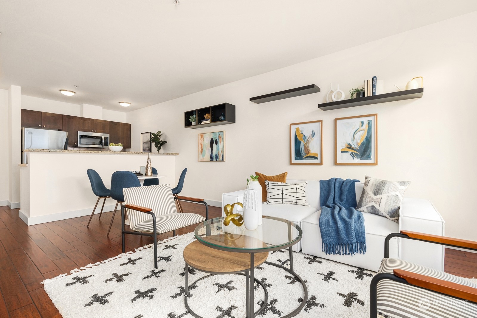 1610 Belmont Avenue Unit: 512