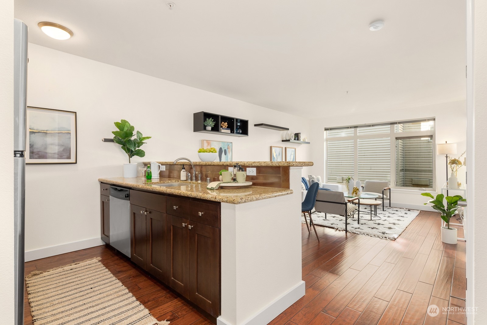 1610 Belmont Avenue Unit: 512