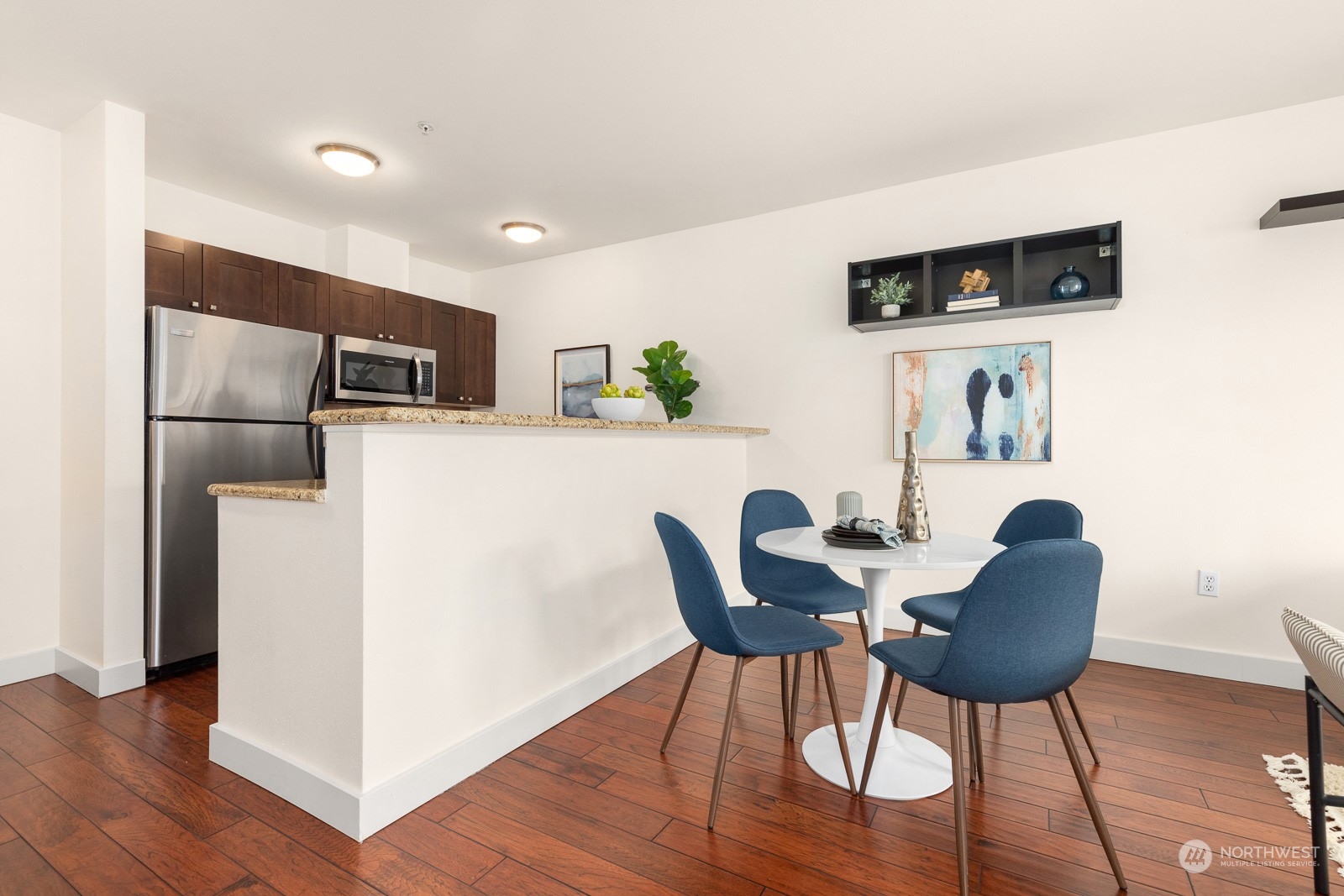 1610 Belmont Avenue Unit: 512