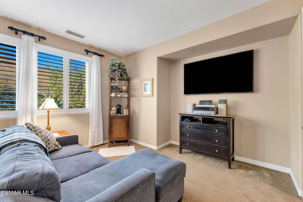 543 Granite Hills Street