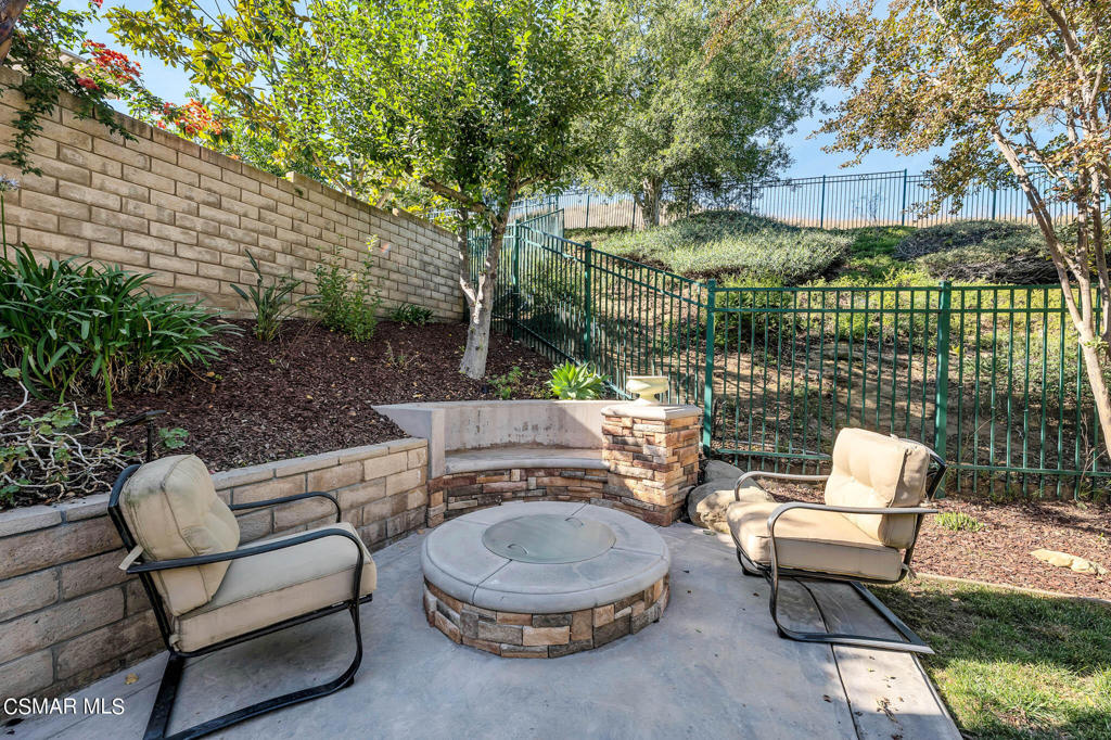 543 Granite Hills Street