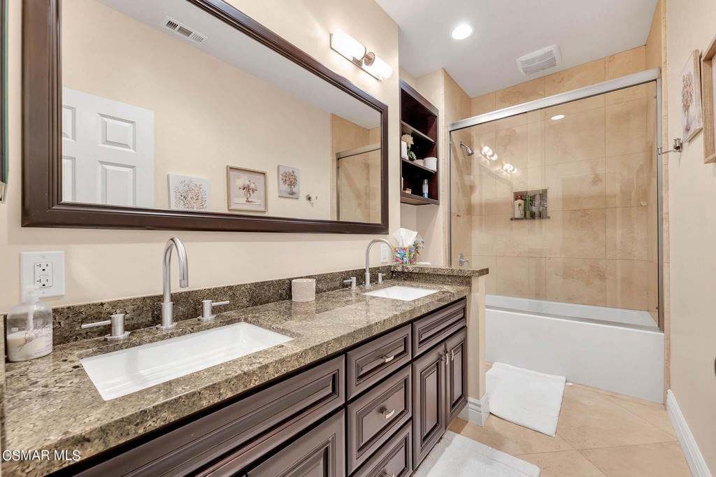 543 Granite Hills Street