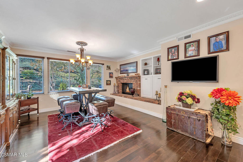 543 Granite Hills Street