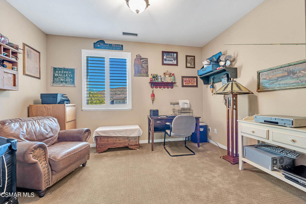 543 Granite Hills Street