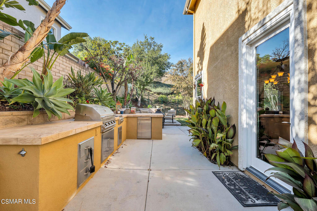 543 Granite Hills Street