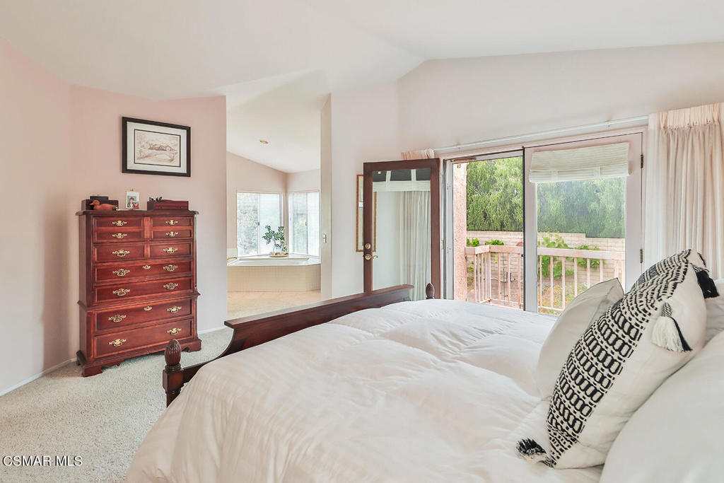 7176 University Drive