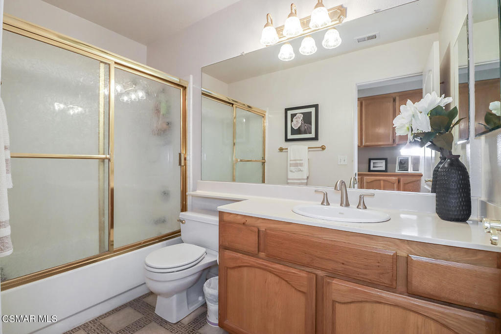 7176 University Drive