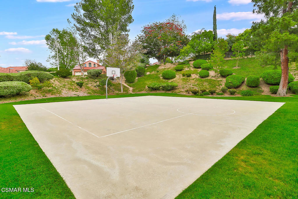 7176 University Drive