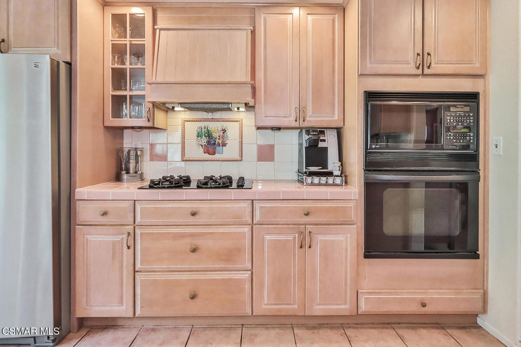 7176 University Drive