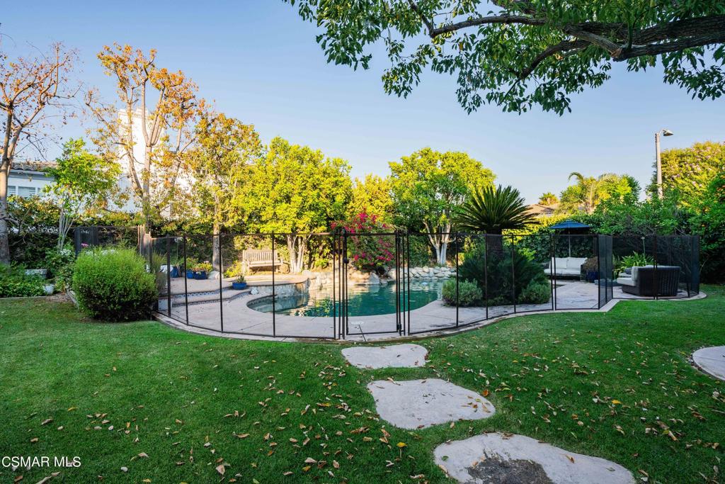 24263 Abbeywood Drive