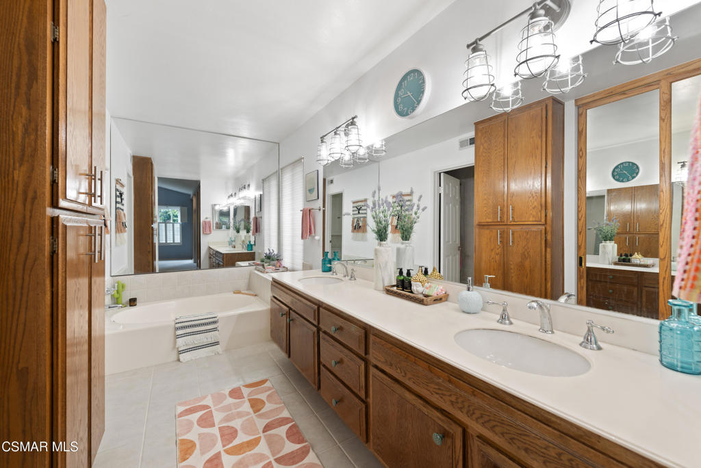 11556 Coralberry Court