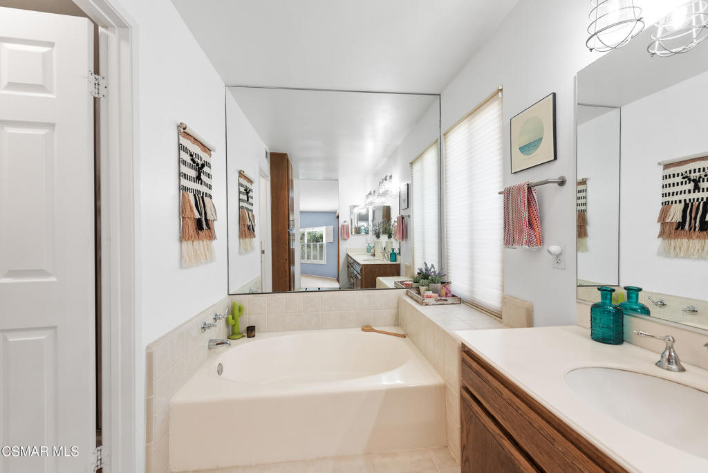 11556 Coralberry Court