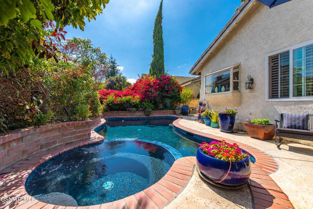 11556 Coralberry Court