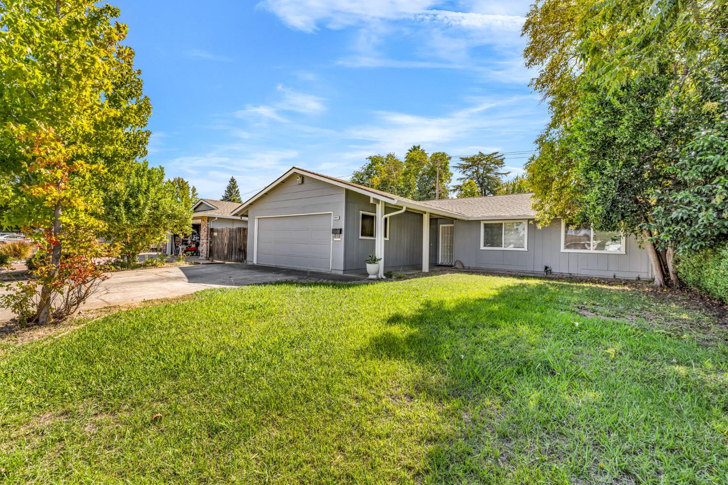 9048 Posada Way