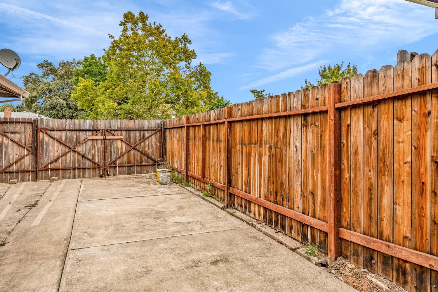 4516 Mcdonald Drive