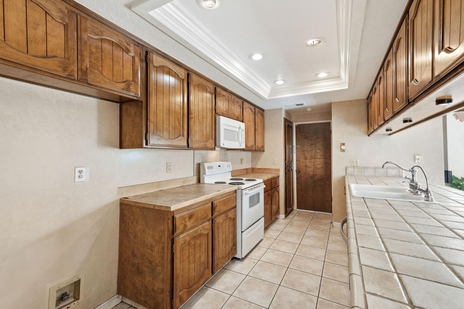 1005 Westmont Court