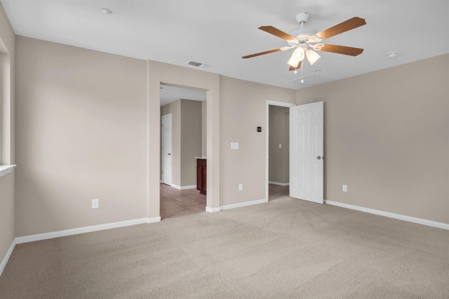 5439 Duck Walk Way