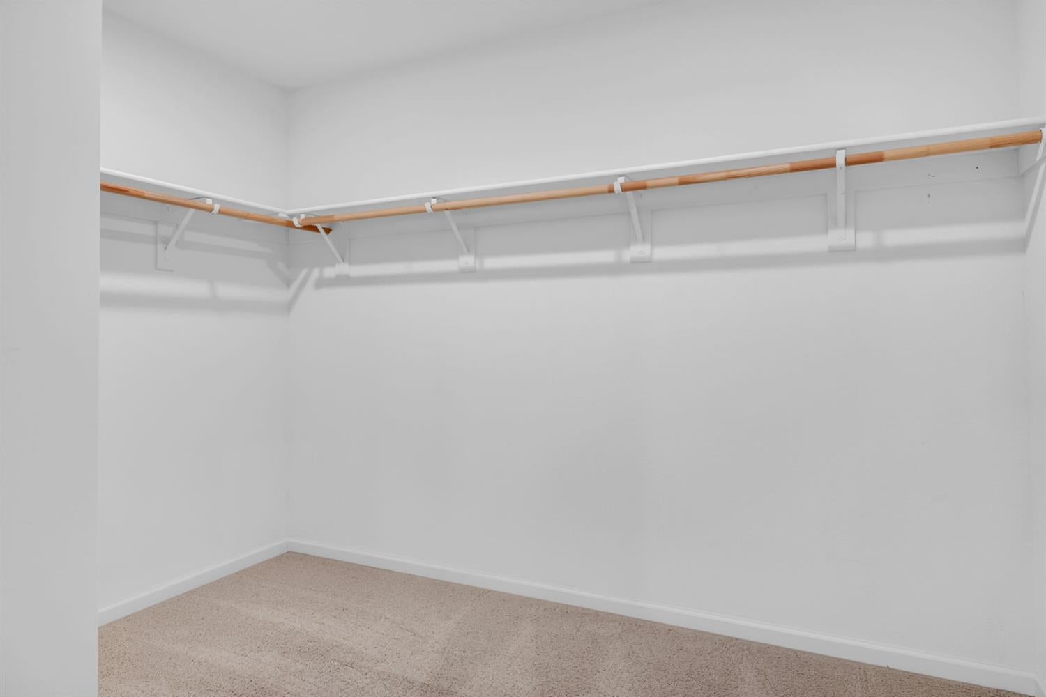 5439 Duck Walk Way
