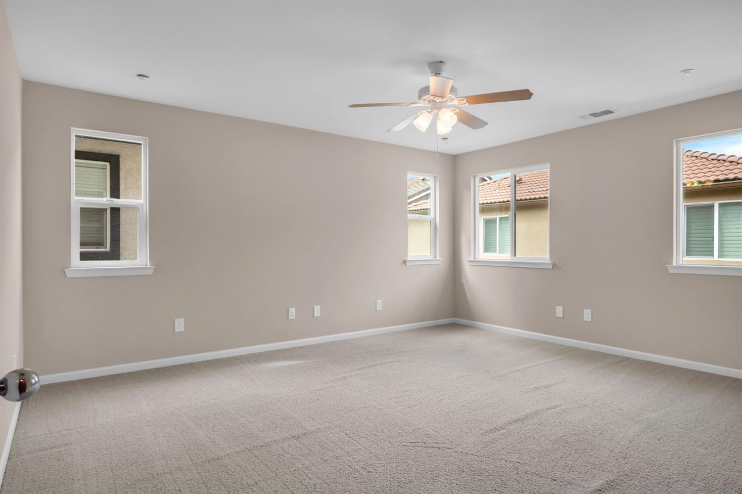 5439 Duck Walk Way